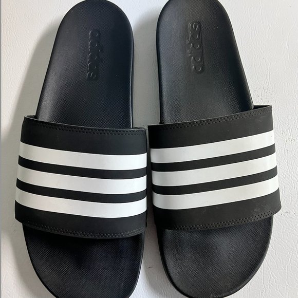 Like new Mens Adidas Slides - Size 12 - Picture 1 of 5